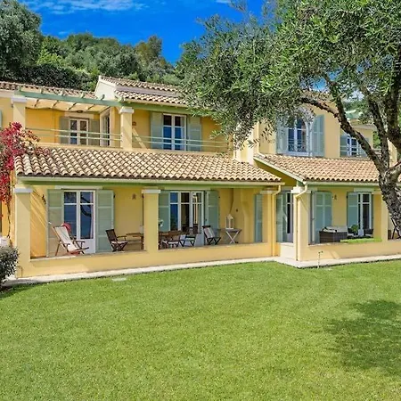 Sleeps 14 Pool Air Con Wifi Villa *