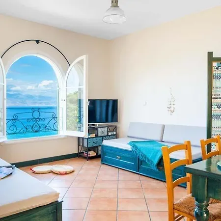 Sleeps 14 Pool Air Con Wifi * Apraos