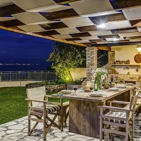 Sleeps 14 Pool Air Con Wifi * Apraos