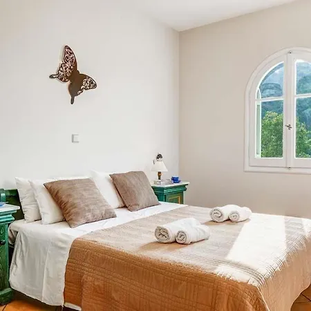 Sleeps 14 Pool Air Con Wifi Villa