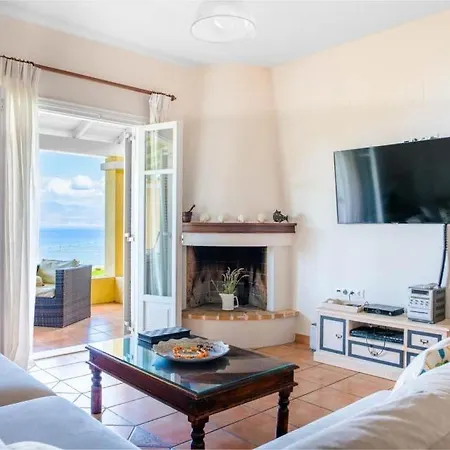 Sleeps 14 Pool Air Con Wifi Villa
